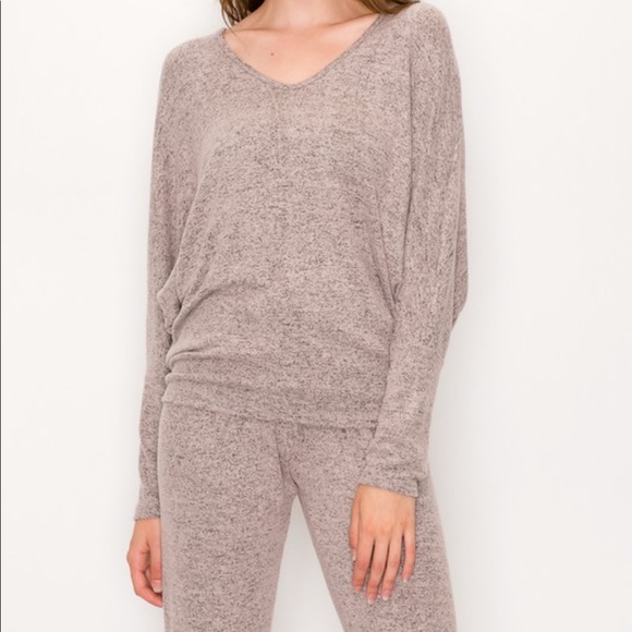 PERFECT GIFT! 2 Piece Set // Super Cozy NWOT - Picture 1 of 7